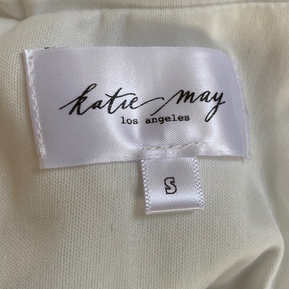 Katie May Kenny Dress in Ivory Floral - Picture 4 of 11